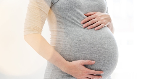 Mange barnløse må nu vente med at få fertilitetsbehandling. (Arkivfoto).
