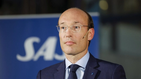 SAS' direktør Anko van der Werff siger på et pressemøde, at der for nuværende ikke er planer om at rykke hovedkontoret fra Stockholm til København.