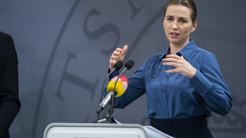 Statsminister Mette Frederiksen (S) og regeringen har iværksat en række initiativer, der har til formål at inddæmme coronasmitten i Danmark. (Arkivfoto)