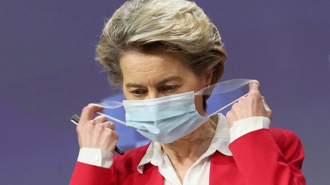 - Vi har opbygget en bred portefølje. Det var vigtigt, for ingen kunne i sommer vide, hvilken vaccine der først ville blive godkendt, siger EU-Kommissionens formand, Ursula von der Leyen, i forsvar af EU-strategi med at satse på mange forskellige vacciner i stedet for den første, der var klar.