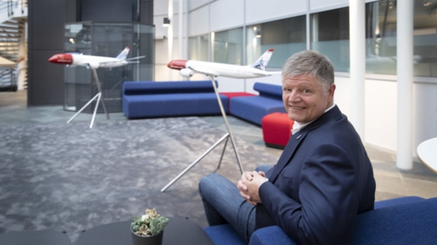 Jacob Schram, administrerende direktør hos Norwegian, har mandag fået godkendt en redningsplan af selskabets aktionærer. (Arkivfoto)