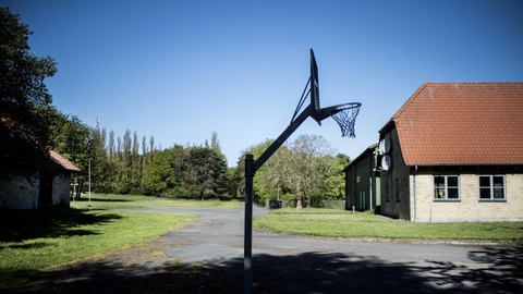 Centret Holmegaard på Langeland kommer til at skulle huse op mod 130 dømte og udviste kriminelle.