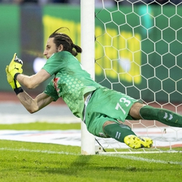 AGF-målmand Kamil Grabara forlader klubben efter endt lejemål.