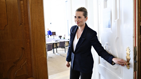 Grænserne forbliver lukket et stykke tid endnu, hvis det står til statsminister Mette Frederiksen (S).