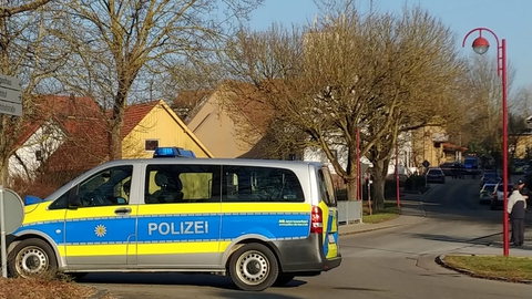 Der er sårede dræbte under et skyderi i den sydtyske landsby Rot Am See. Gerningsmanden er pågrebet ifølge politiet.