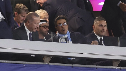 Abu Dhabi er en del af de Forenede Arabiske Emirater, hvis vicepræsident og -premierminister Sheikh Mansour bin Zayed Al Nahyan siden 2008 har været hovedaktionær i Manchester City. (Arkivfoto).