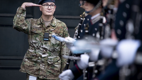 Forsvarschef Flemming Lentfer fortæller fredag, at Forsvaret har valgt at udskyde indkaldelsen af værnepligtige i Hæren, Søværnet og Flyvevåbnet. (Arkivfoto)