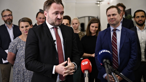 Der er stadig lang vej for klimaminister Dan Jørgensen (S) og de andre partier i Folketinget, hvis man skal nå målet om 70 procent CO2-reduktion i 2030.