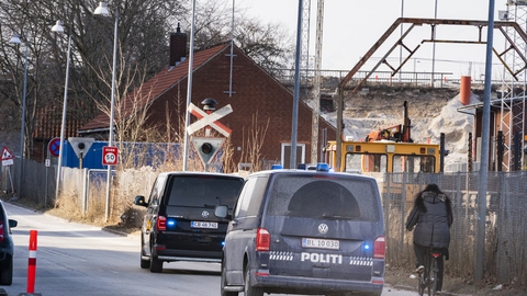 Livstidsfangen Peter Madsen køres i den sorte varevogn væk efter tirsdagens retsmøde i Glostrup. Madsen blev dømt for at være flygtet fra Herstedvester Fængsel og for at tage en psykolog som gidsel i forbindelse med flugten.
