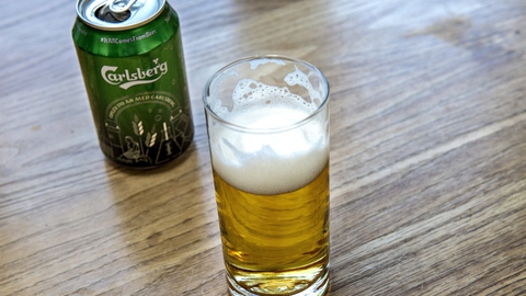Carlsberg slår sig nu sammen med britisk ølbryggeri. (Arkivfoto)