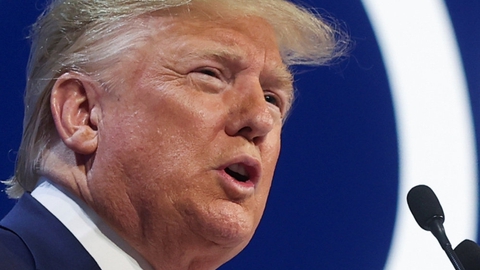 Præsident Donald Trump, som her taler i Davos tirsdag, har i løbet af sine tre første år som præsident fremsat 16.241 urigtige eller vildledende påstande, skriver Washington Post.