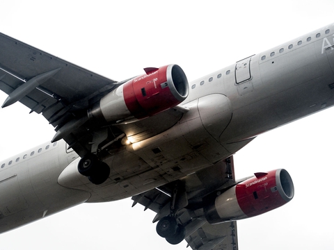 Et stort flertal ønsker klimaafgifter på flyrejser ifølge en ny meningsmåling fra Voxmeter. (Arkivfoto: Mads Claus Rasmussen/Ritzau Scanpix)