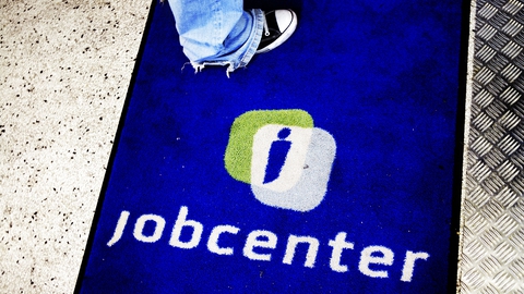 Den borgerlige tænketank CEPOS mener, at vi til en start skal beskære landets jobcentre med en tredjedel. (Arkivfoto: Michael Bothager/MIBO/Ritzau Scanpix)
