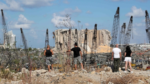 Tirsdagens eksplosion i den libanesiske hovedstad, Beirut, har medført enorme ødelæggelser. 158 er døde som følge af eksplosionen, mens 6000 blev såret.