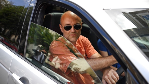 Boris Johnsons særlige rådgiver Dominic Cummings bliver beskyldt for at have brudt et forbud mod rejser i forbindelse med coronapandemien. (Foto: Daniel Leal-Olivas/AFP/Ritzau Scanpix)