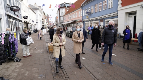 Statsminister Mette Frederiksen (S) gæstede mandag formiddag Helsingør i forbindelse med den gradvise genåbning af samfundet fra 1. marts.