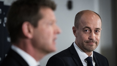 Særligt én ting er sundhedsminister og sundhedsdirektør enige om. Der er ikke længere uenighed om WHO-opfordring til at teste mere.