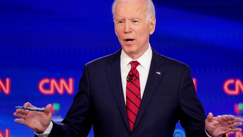 Tidligere vicepræsident Joe Bidens kampagnestab har hele tiden afvist påstanden om, at han i 1993 skulle have forgrebet sig på en 29-årig kvindelig assistent i Senatet.