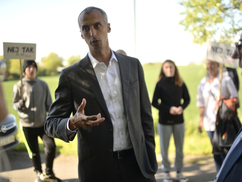 Udlændinge- og integrationsminister Mattias Tesfaye (S) besøger torsdag det planlagte udrejsecenter Holmegaard og mødes efterfølgende med beboere på Langeland.