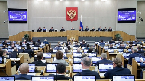Ruslands overhus under førstebehandlingen af forslaget om at udtræde af den globale aftale om forbud mod atomprøvesprængninger. Onsdag kom den endelige vedtagelse, og præsident Vladimir Putin vil med sin underskrift bekræfte, at Rusland ikke længere er forpligtet af aftalen.