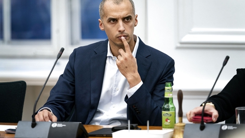 (ARKIV) Udlændinge- og integrationsminister Mattias Tesfaye (S) og justitsminister Nick Hækkerup (S) er i samråd om den seneste udvikling i sagerne om Tyrkiets tilbagesendelse af IS-krigere til Danmark, tirsdag den 26. november 2019. (Foto: Ida Guldbæk Arentsen/Ritzau Scanpix)