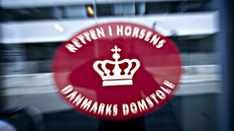 Retten i Horsens har fredag afsagt dom i en sag om dødsvold. To mænd på 22 og 20 er idømt henholdsvis seks og syv års fængsel. (Arkivfoto)