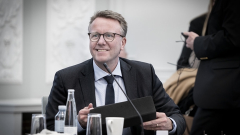 Skatteminister Morten Bødskov (S) håber, at nye skattecentre i Fredericia og Frederikssund kan være med til at genoprette borgernes tillid til skattevæsnet.