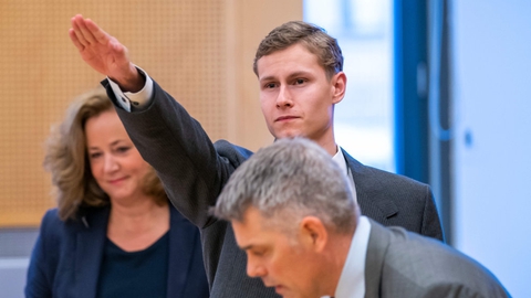 Philip Manshaus har på intet tidspunkt vist anger for drabet på sin stedsøster og angrebet på en moské i Bærum. Torsdag blev han idømt 21 års forvaring.