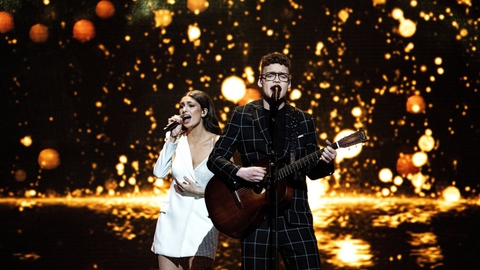 Ben & Tan vandt det danske Melodi Grand Prix 2020, men fik aldrig chancen for at repræsenterer Danmark på den internationale scene, da Eurovision 2020 blev aflyst på grund af corona. Vil duoen gentage sin succes, får de travlt, da man senest 20. november skal indsende en sang til DR, hvis man vil med i musikkonkurrencen næste år.