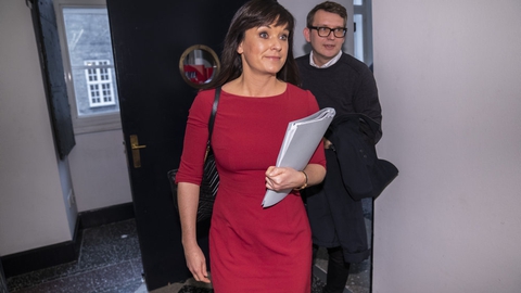 Regeringen vil omfordele mellem kommunerne med en bred aftale i Folketinget, men har ikke fremlagt beregningerne bag. Venstre vil ikke forhandle, før de fremlægges, siger Sophie Løhde. (Arkivfoto)