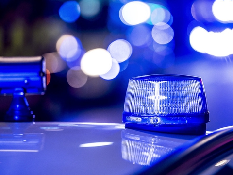 Sydøstjyllands Politi arbejder lørdag morgen på højtryk for at finde ud af, hvorfor en 19-årig mand natten til lørdag blev dræbt med flere knivstik. (Arkivfoto).