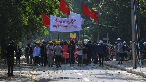 Protester har den seneste måned præget storbyer i Myanmar efter militærkup.