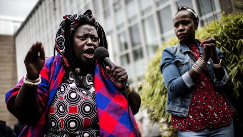 Bwalya Sørensen fra Black Lives Matter Denmark. Demonstration imod racisme, organiseret af Black Lives Matter Denmark, i Odense onsdag den 10. juni 2020. (Foto: Tim Kildeborg Jensen/Ritzau Scanpix)