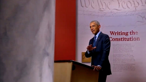 Tidligere præsident Barack Obama talte tidligt torsdag morgen dansk tid på Demokraternes partikonvent, der i år foregår online.