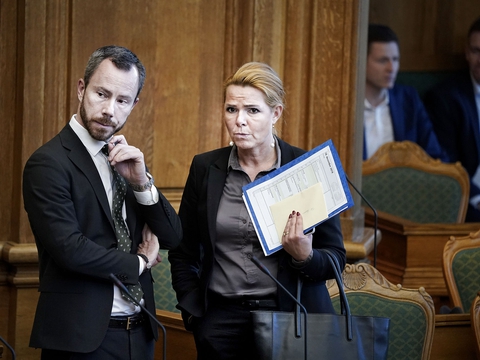 (ARKIV) Venstres Jakob Ellemann-Jensen og Venstres Inger Støjberg under statsminister Mette Frederiksens spørgetime i Folketingssalen, tirsdag den 10. december 2019. (Foto: Liselotte Sabroe/Ritzau Scanpix)