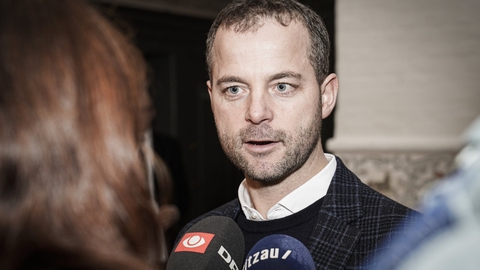De Radikales politiske leder, Morten Østergaard, bifalder en række økonomers forslag om at bruge høje CO2-afgifter til at sikre den grønne omstilling. (Arkivfoto)