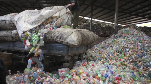 Fra 2022 skal det være slut med at se plastikposer i byer i Kina, har den kinesiske stat bestemt. (Arkivfoto)