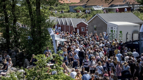 Både nogle af Bornholms mange turister og beboere på øen er smittet med bakterien campylobacter. (Arkivfoto)