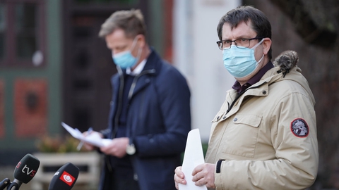 Kommunaldirektør Thomas Boe siger på pressemødet, at smittespredningen særligt er taget til, efter at den britiske coronavariant, som er mere smitsom, har fundet vej til Kolding.