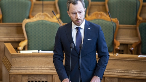 Venstres formand Jakob Ellemann-Jensen foreslår at fremrykke skattelettelser for 4,5 milliarder kroner. (Arkivfoto)