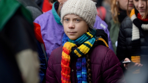 Greta Thunberg ved en demonstration for klimaet i Bruxelles, Belgiens hovedstad, 6. marts. - Følg anbefalingerne fra eksperter og jeres lokale myndigheder og #StayAtHome (bliv hjemme, red.) for at mindske spredningen af virusset, skriver hun på sin Instagram-profil. (Arkivfoto).