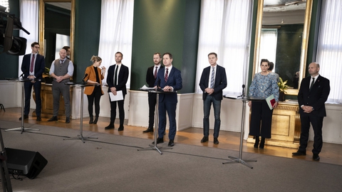 I sidste uge blev samtlige af Folketingets partier enige om en økonomisk aftale, der blandt andet skal komme erhvervslivet til gavn under coronakrisen. Aftalen indeholder også mere lempeligere vilkår til dagpengemodtagere.