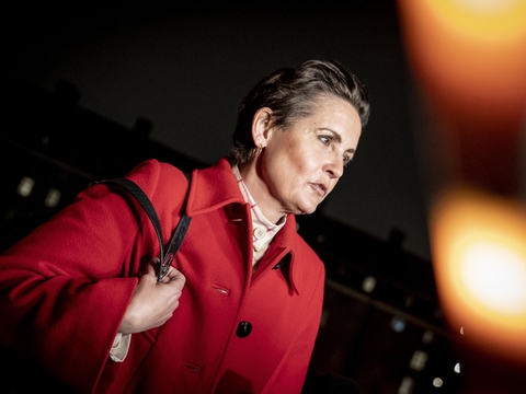 Hver tiende aktive SF'er har oplevet seksuel chikane. Derfor vil partiet med Pia Olsen Dyhr i spidsen nu sætte ind.