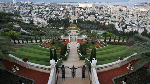 Bahai-religionens åndelige centrum findes i dag i havnebyen Haifa i det nordlige Israel - på billedet ses Bahai-helligdommen i Haifa. (Arkivfoto)