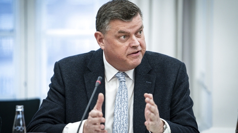 Ministeren for fødevarer, fiskeri og ligestilling Mogens Jensen (S) til samråd om sit kendskab til den regnefejl, der gjorde, at de hidtidige opgørelser af lavbundsjorde var stærkt undervurderede, på Christiansborg torsdag den 9. januar 2020.. (Foto: Niels Christian Vilmann/Ritzau Scanpix)
