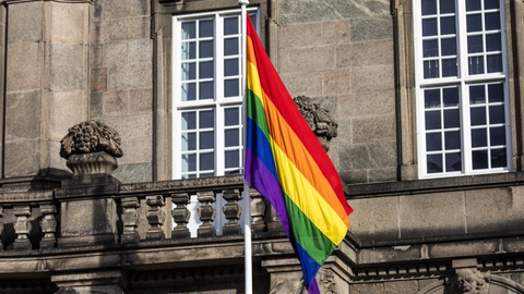 Regeringen har netop fremlagt et større LGBT-udspil, hvor et af forslagene er at fjerne aldersgrænsen for juridisk kønsskifte. (Arkivfoto)