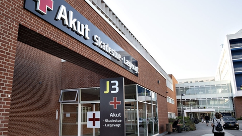 Aarhus Universitetshospital lukker nu flere indgange for at holde coronasmitten for døren. En af dem, der forbliver åben, er J3. (Arkivfoto).