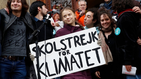 Den 17-årige svenske klimaaktivist Greta Thunberg har fået mange unge til at strejke i klimaets navn. Nogle børn i USA har taget deres klimakamp et skridt videre. (Foto: Stefan Wermuth/AFP/Ritzau Scanpix)