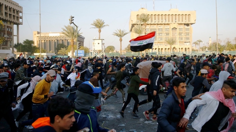 Irak har været præget af omfattende protester siden 1. oktober sidste år. Et stort antal irakere krævede ændringer i regeringssystemet (Arkivfoto)