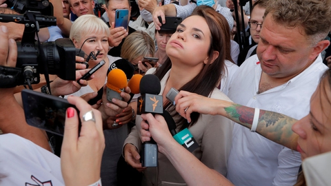 Svetlana Tikhanovskajas stab kunne mandag ikke få kontakt med hende, efter at hun besøgte valgkommissionen i Minsk. Hun er nu ankommet sikkert til Litauen.